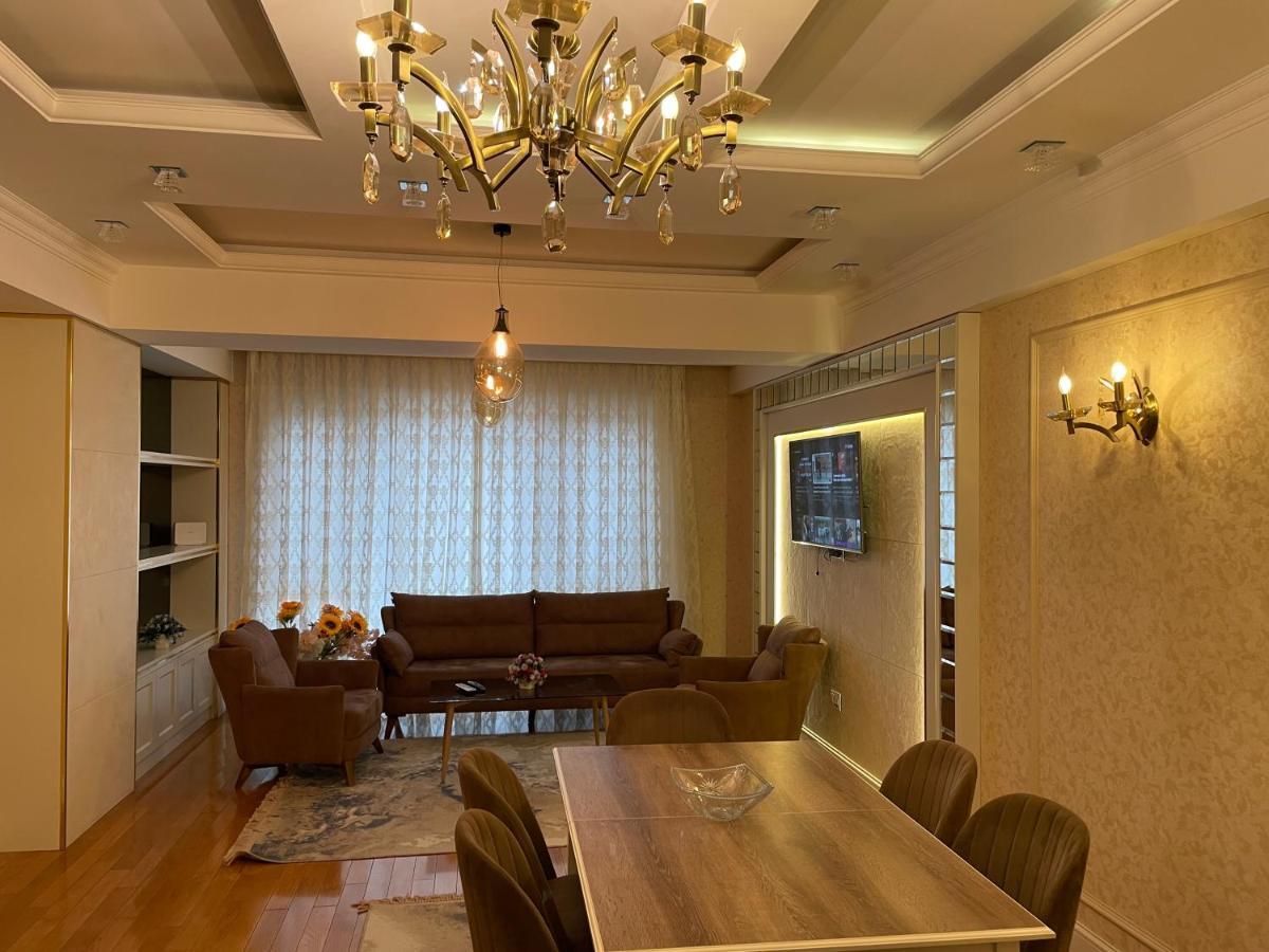 Park Azure Apartment Baky Esterno foto